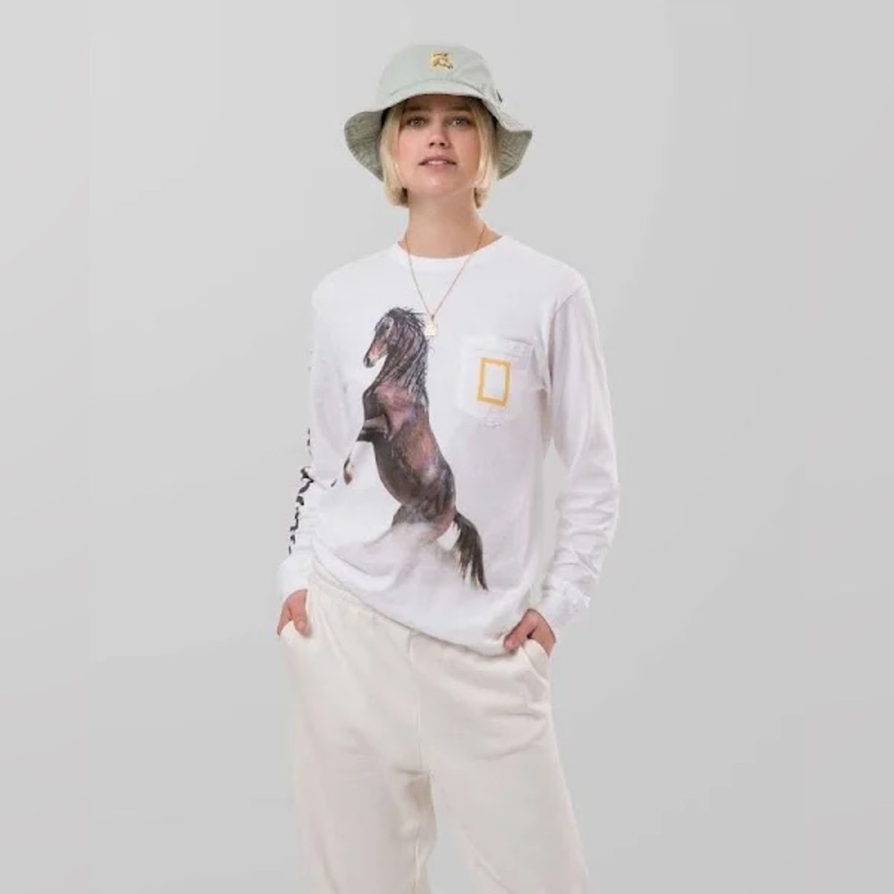 RARE PARKS PROJECT x NATIONAL GEOGRAPHIC NWT Wild Horses Long Sleeve Tee—S
